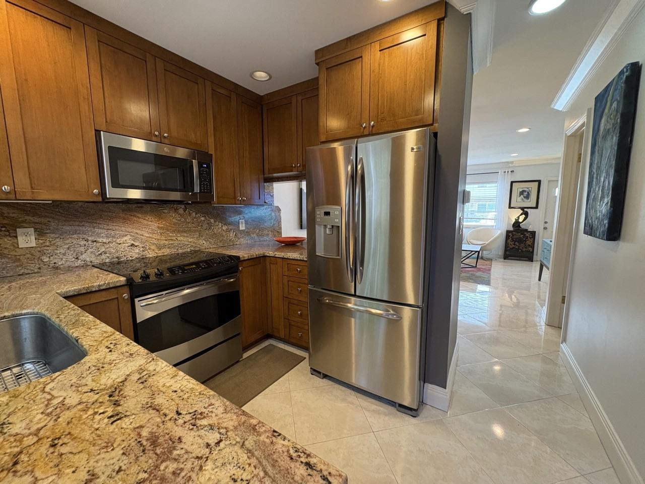 113 Ne 20th Ct #4G - Photo 4 of 46