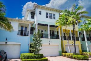 featured image of 214 S Latitude Cir