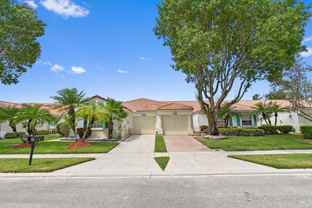 6077 Lake Hibiscus Dr - Photo 1 of 1