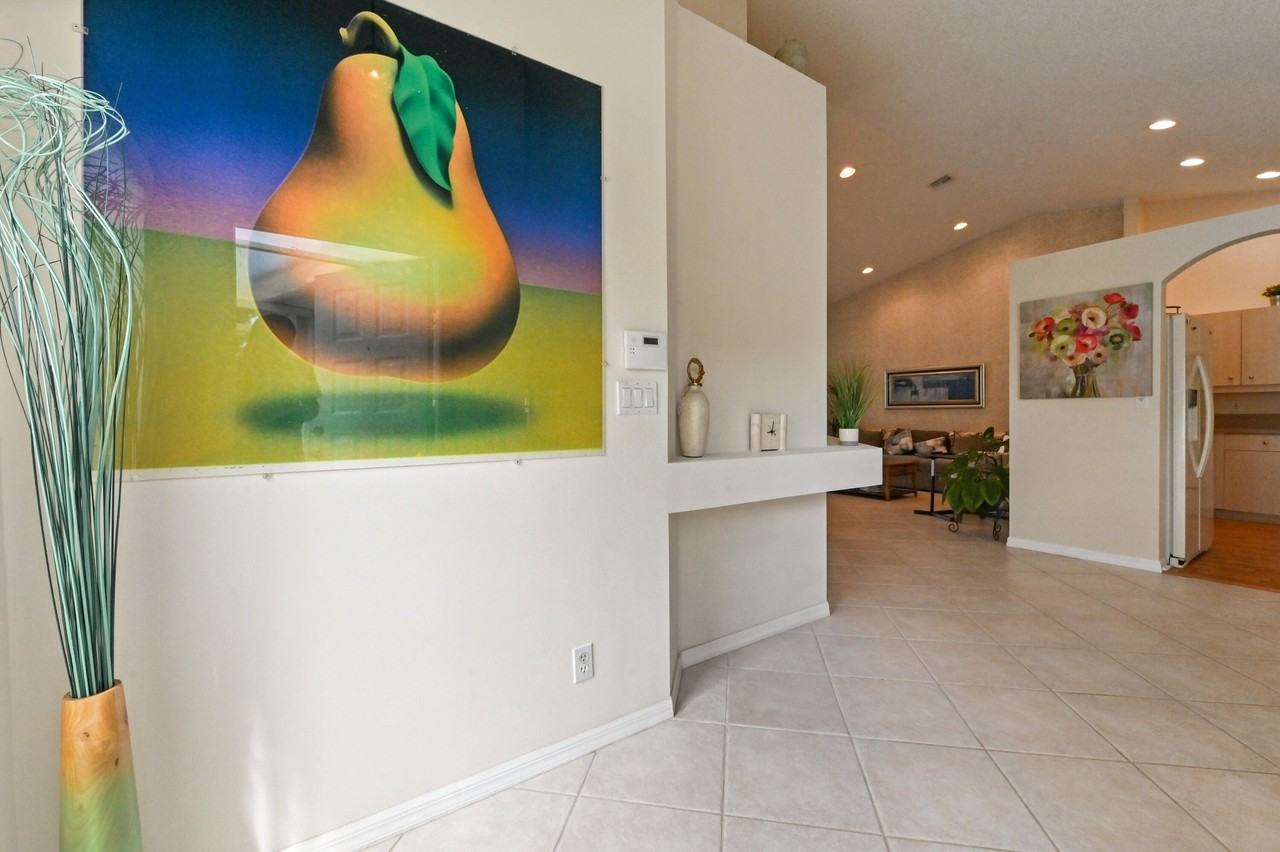 6077 Lake Hibiscus Dr - Photo 4 of 50