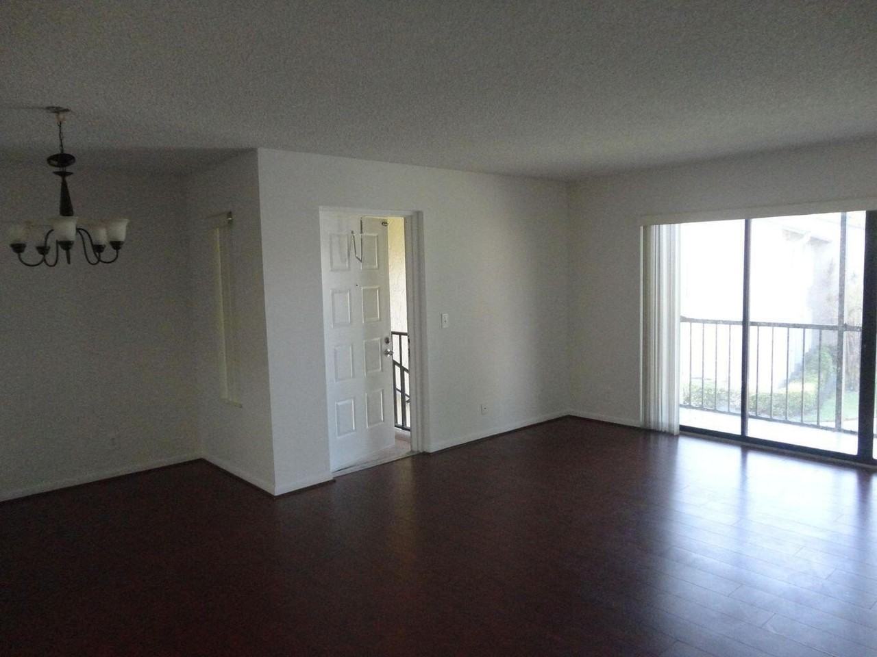 714 Sunny Pine Way #C2 - Photo 2 of 8