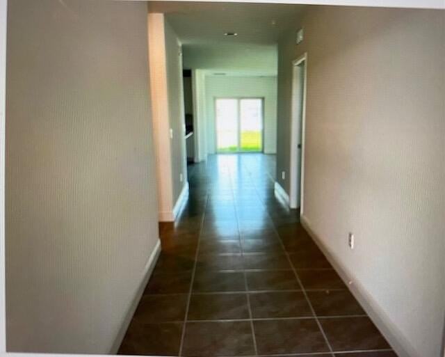 467 Sw Jeanne Ave #2 - Photo 7 of 13