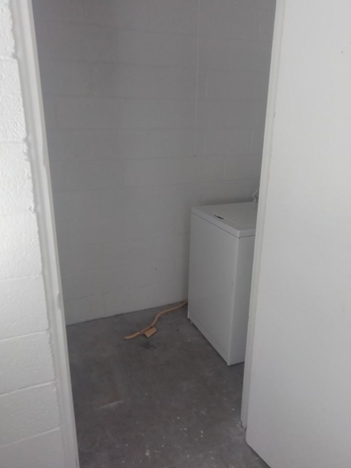 405 N Wilson Ave #1 - Photo 4 of 7