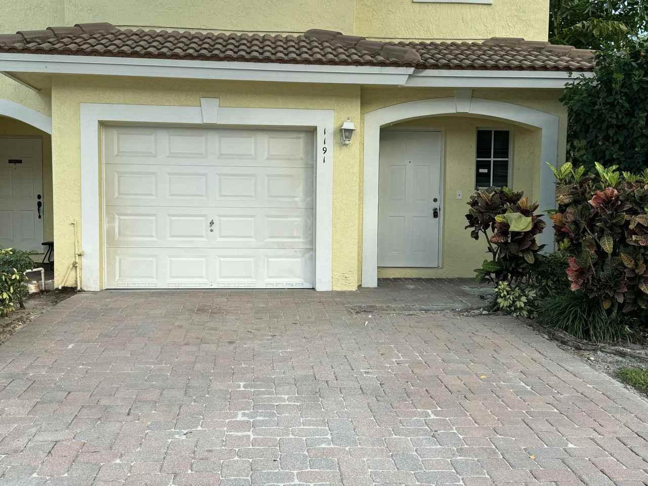 1191 Imperial Lake Rd - Photo 3 of 31