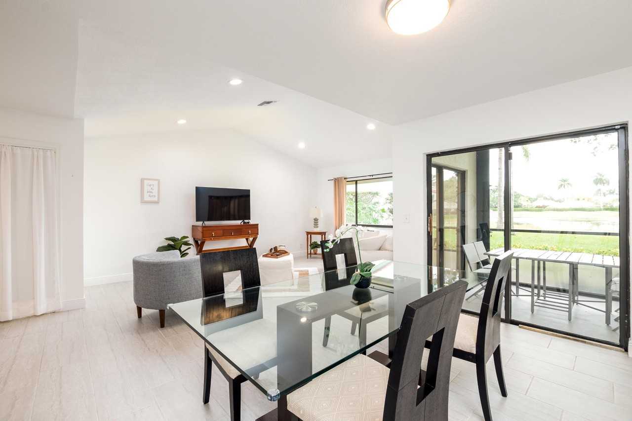 3 Lexington Ln E #A - Photo 6 of 18
