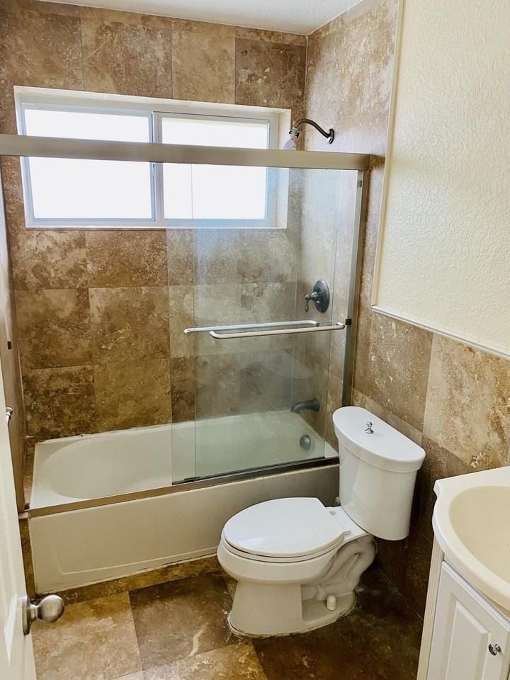 4559 Nw 16th Way - Photo 3 of 6