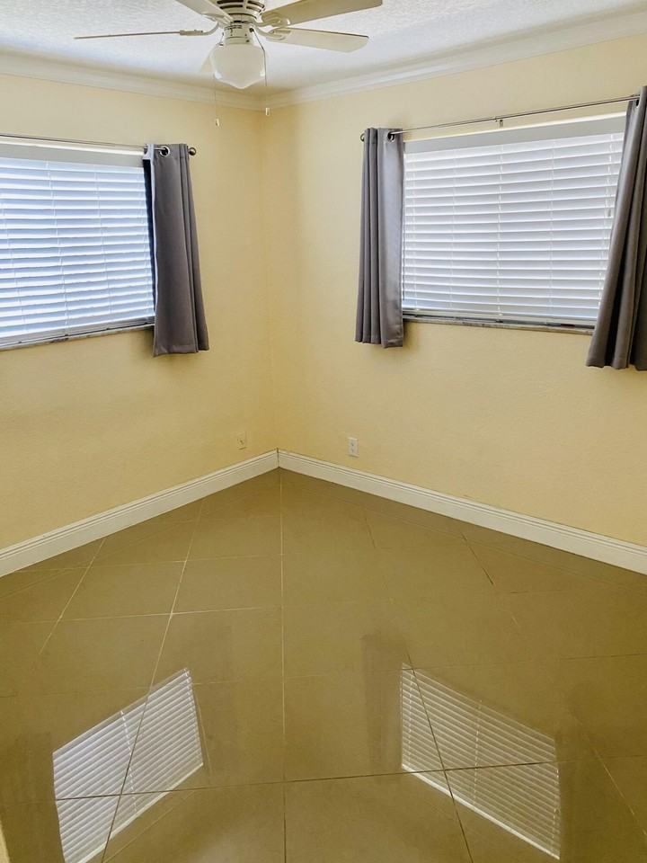 4559 Nw 16th Way - Photo 4 of 6