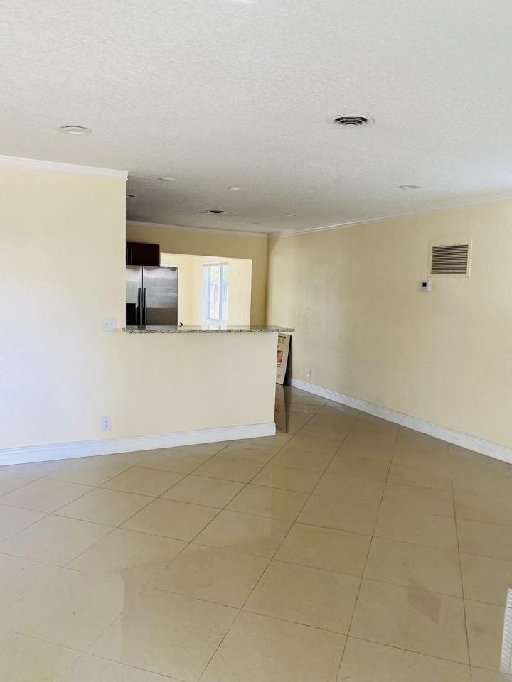 4559 Nw 16th Way - Photo 6 of 6