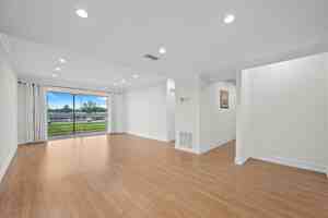 featured image of 190 Lake Evelyn Dr #190