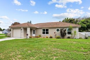 265 Sw Dalton Cir - Photo 1 of 1