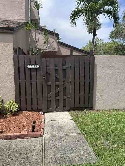 1251 Nw 123rd Ave - Photo 2 of 18