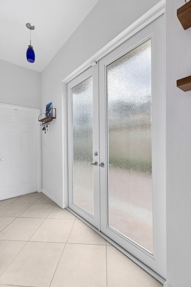 1222 Ne 18th Ave #1 - Photo 3 of 33