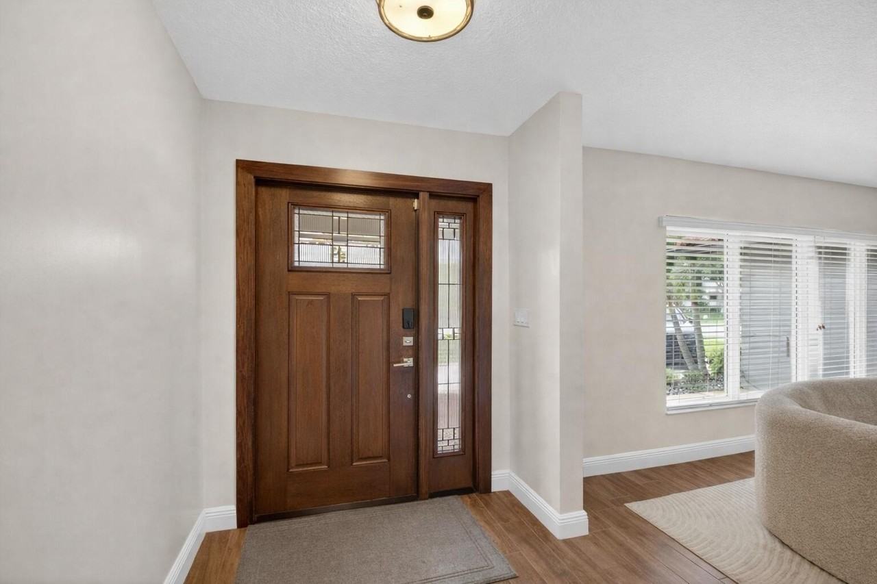 650 Sw 16th St - Photo 3 of 33