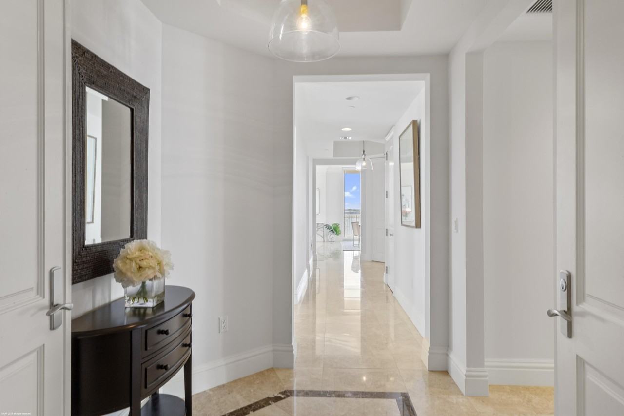 5310 N Ocean Dr #601 - Photo 5 of 50