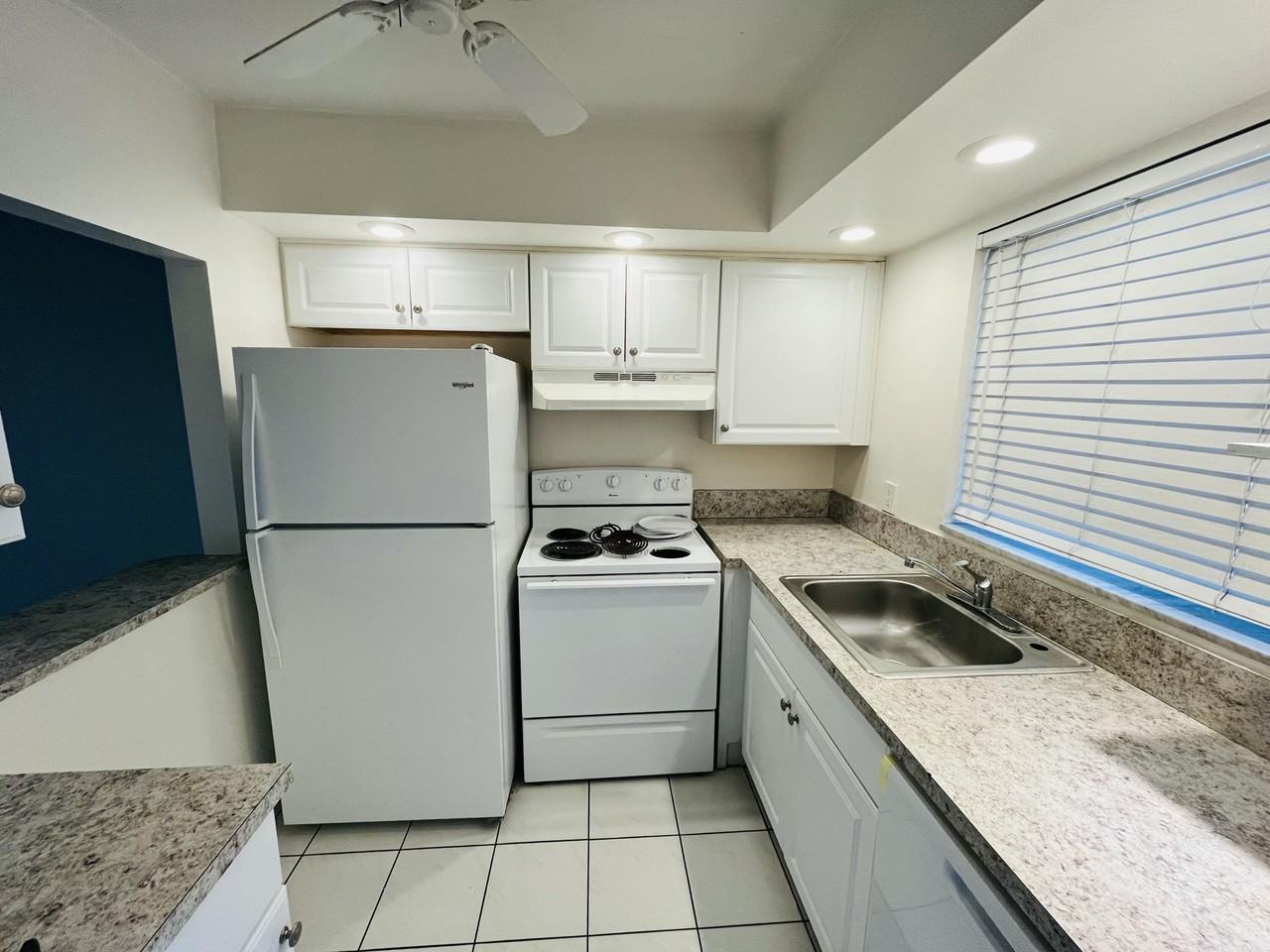 9911 Sandalfoot Blvd #112 - Photo 3 of 13