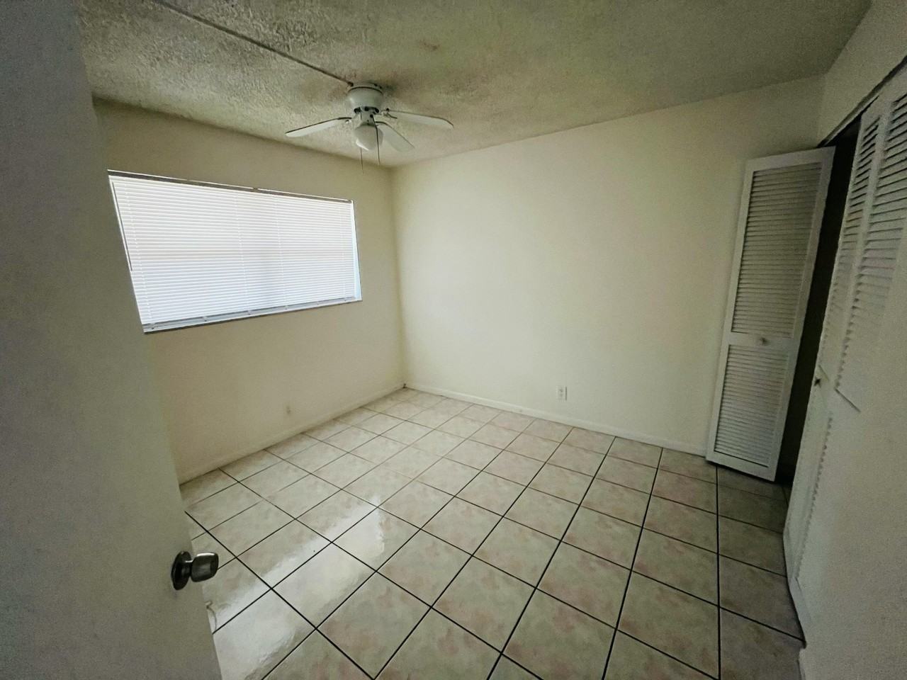 9911 Sandalfoot Blvd #112 - Photo 4 of 13