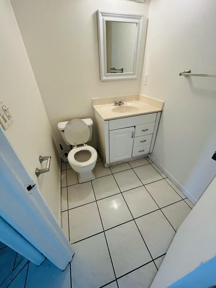 9911 Sandalfoot Blvd #112 - Photo 5 of 13