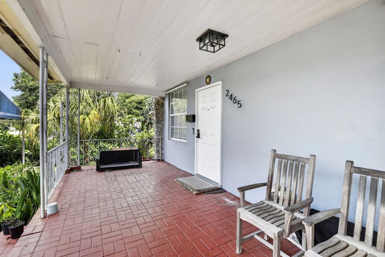 2465 Taylor St - Photo 5 of 41
