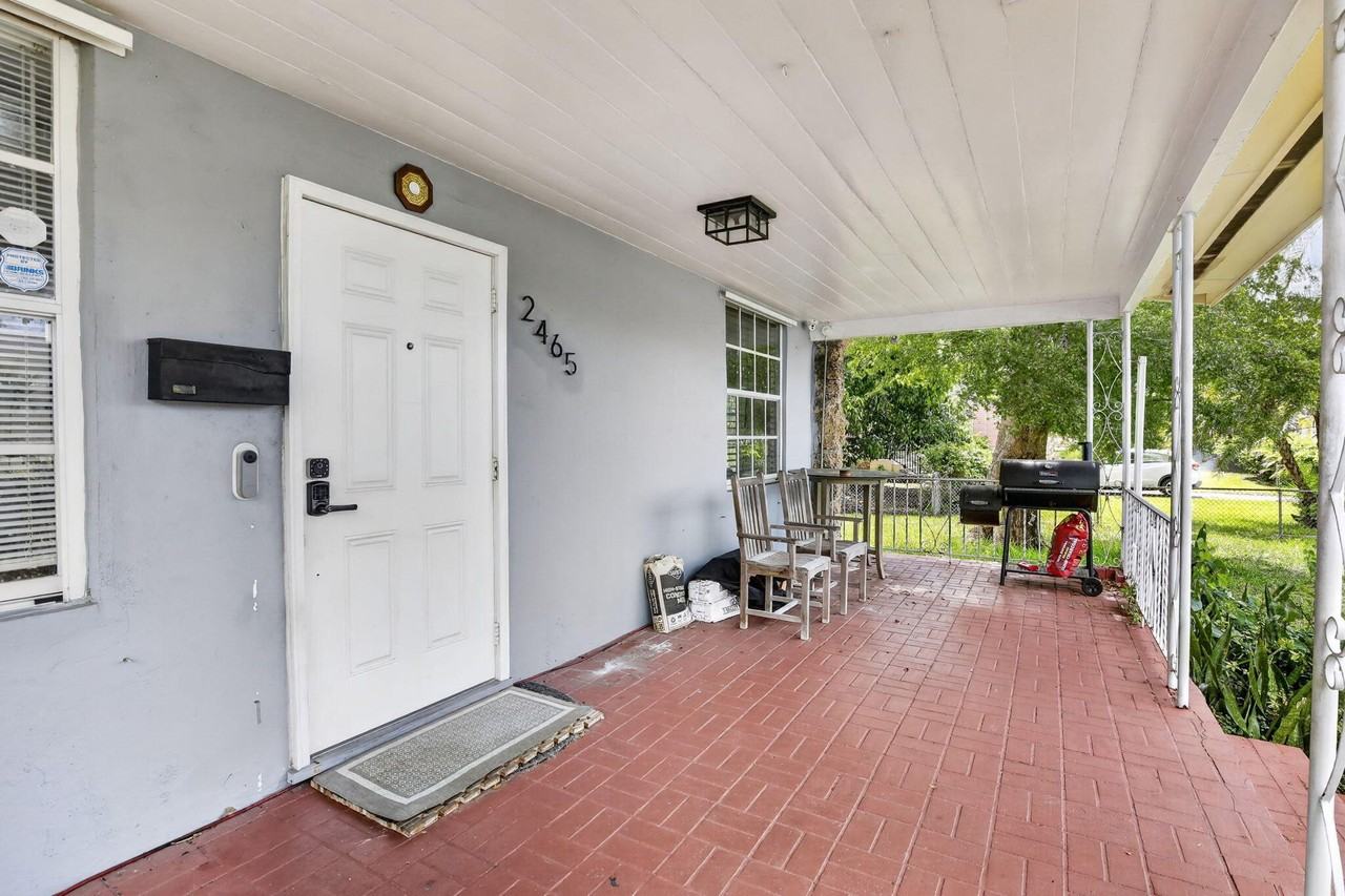 2465 Taylor St - Photo 6 of 41