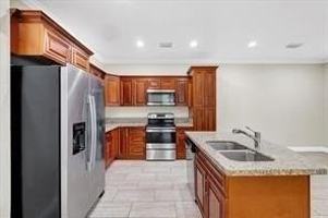 featured image of 306 N 18th Ct #2