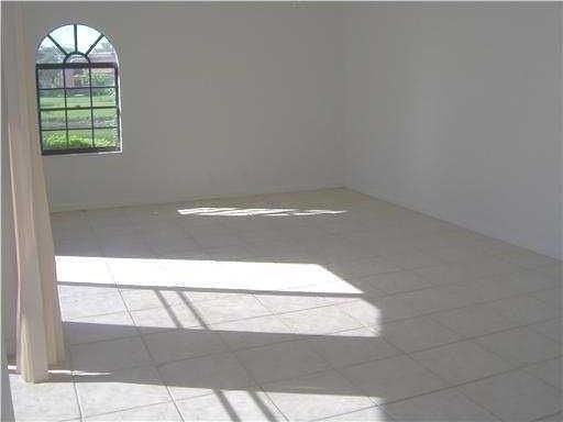 8141 Severn Dr #D - Photo 5 of 8
