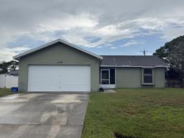 featured image of 1194 Sw Granadeer St