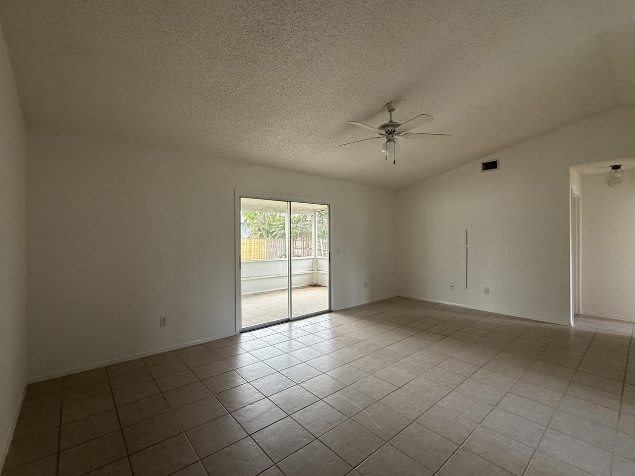 1194 Sw Granadeer St - Photo 6 of 26