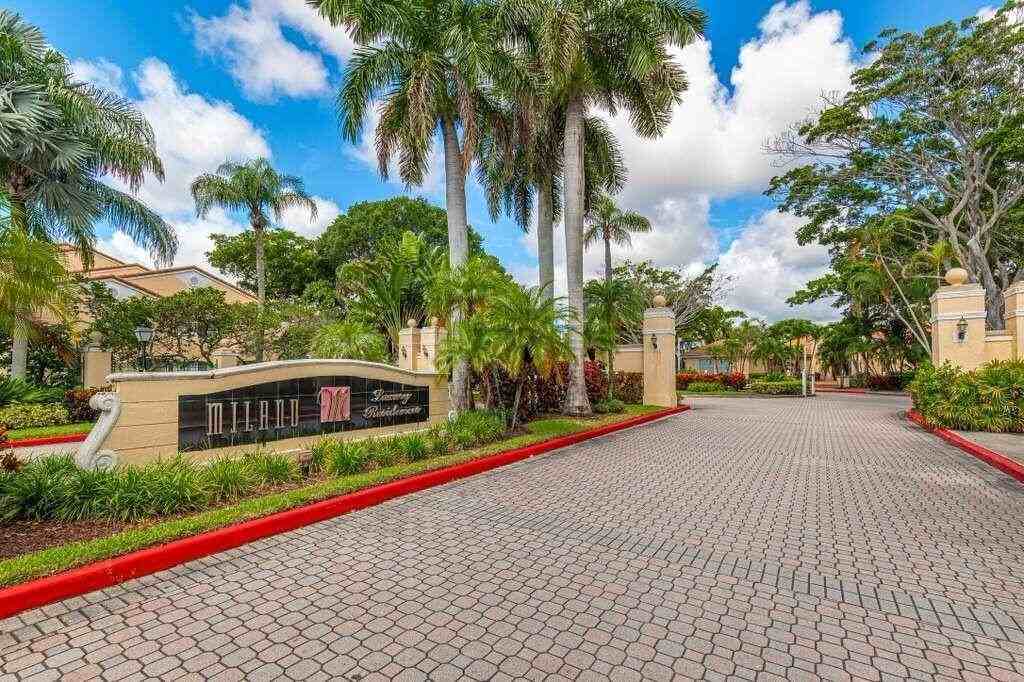 1743 Village Blvd #205