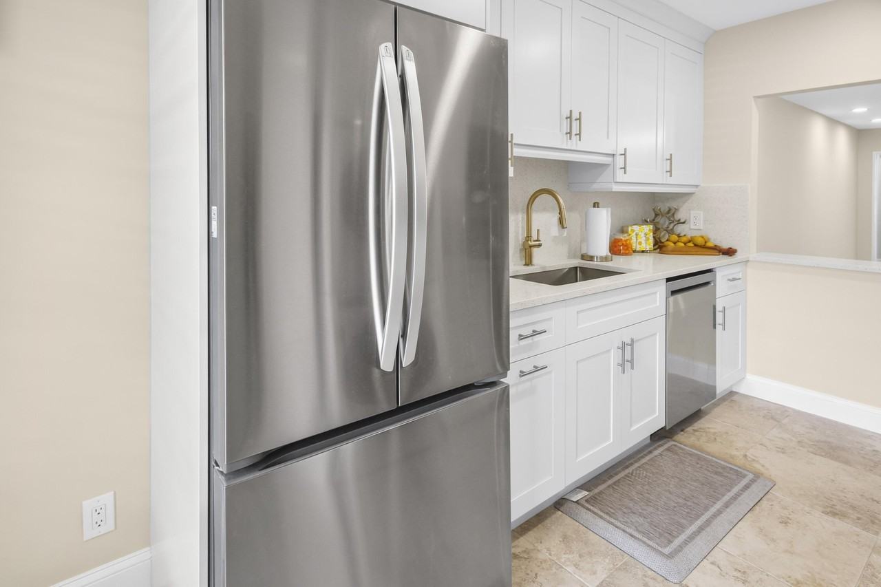 1111 Mahogany Way #76B - Photo 4 of 24