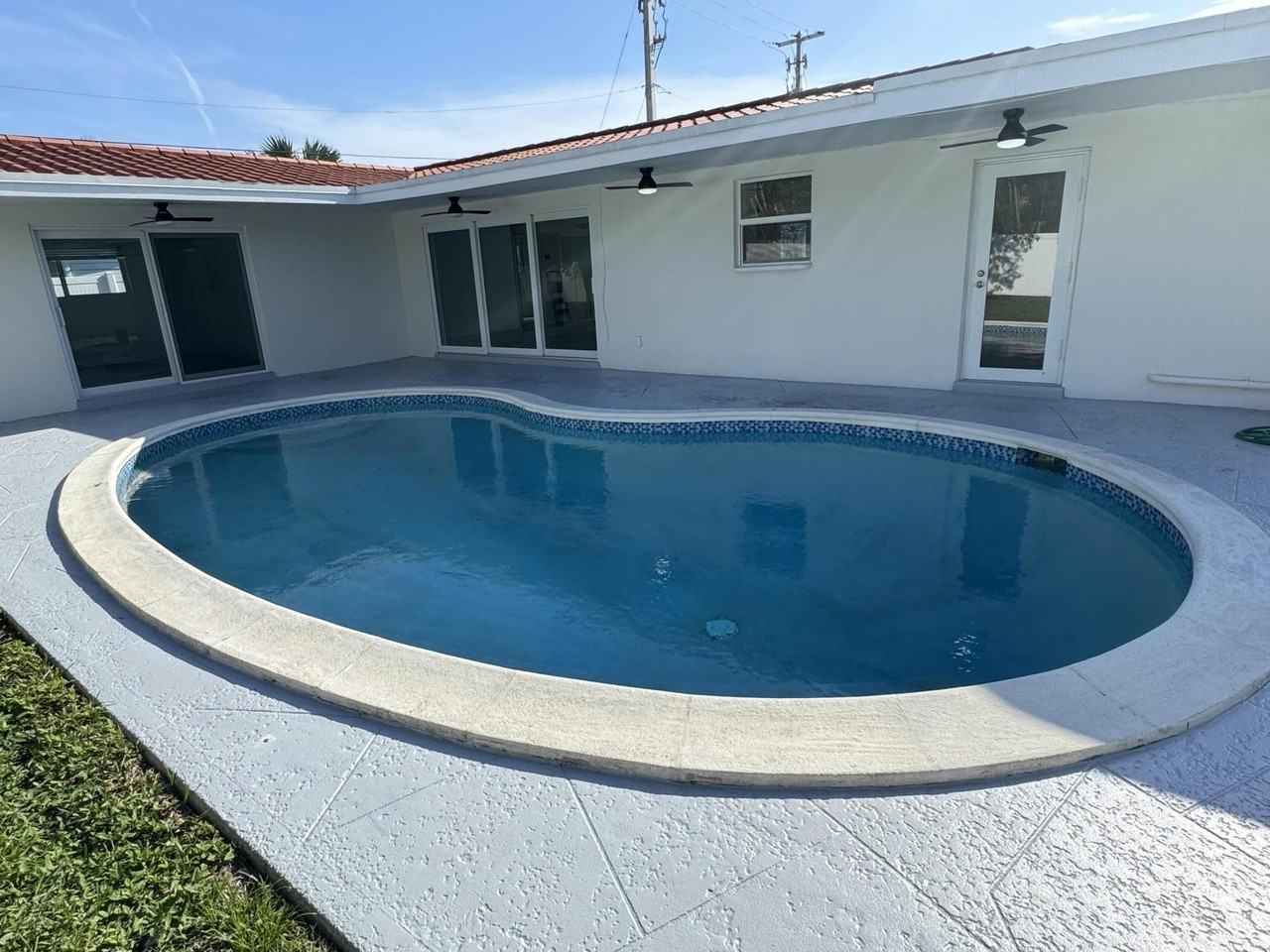 28 Sw 9th Ave - Photo 5 of 16