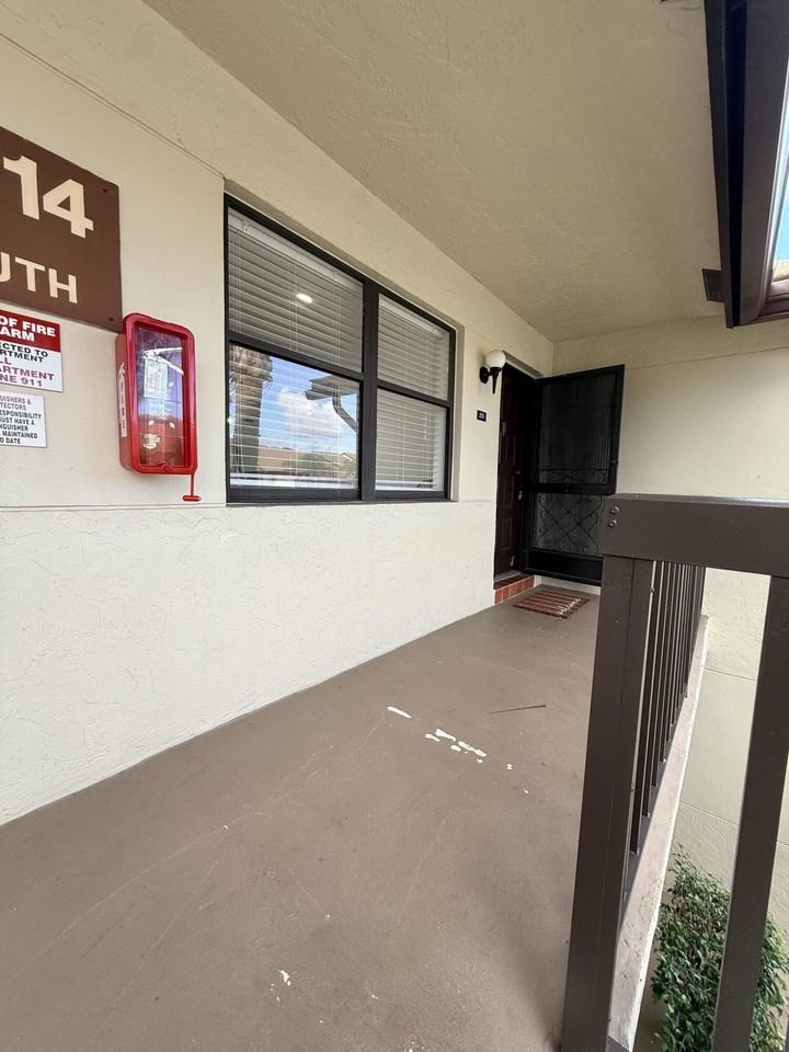 7714 Tahiti Ln #203 - Photo 3 of 24