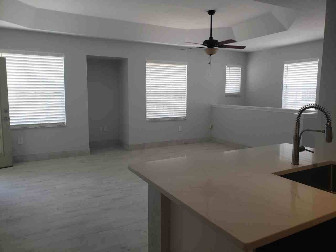 1005 Belmont Pl #1005 - Photo 4 of 30