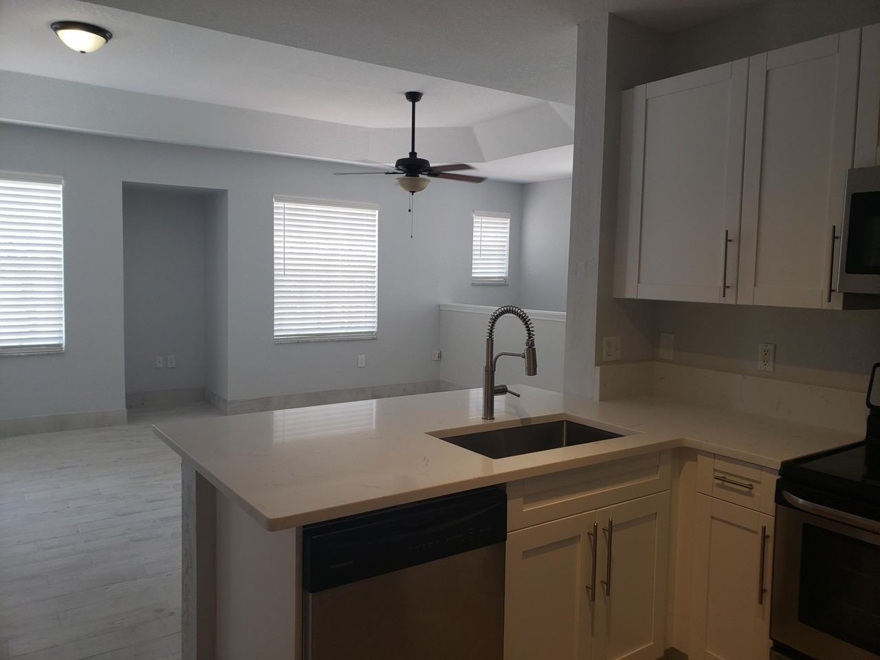 1005 Belmont Pl #1005 - Photo 5 of 30