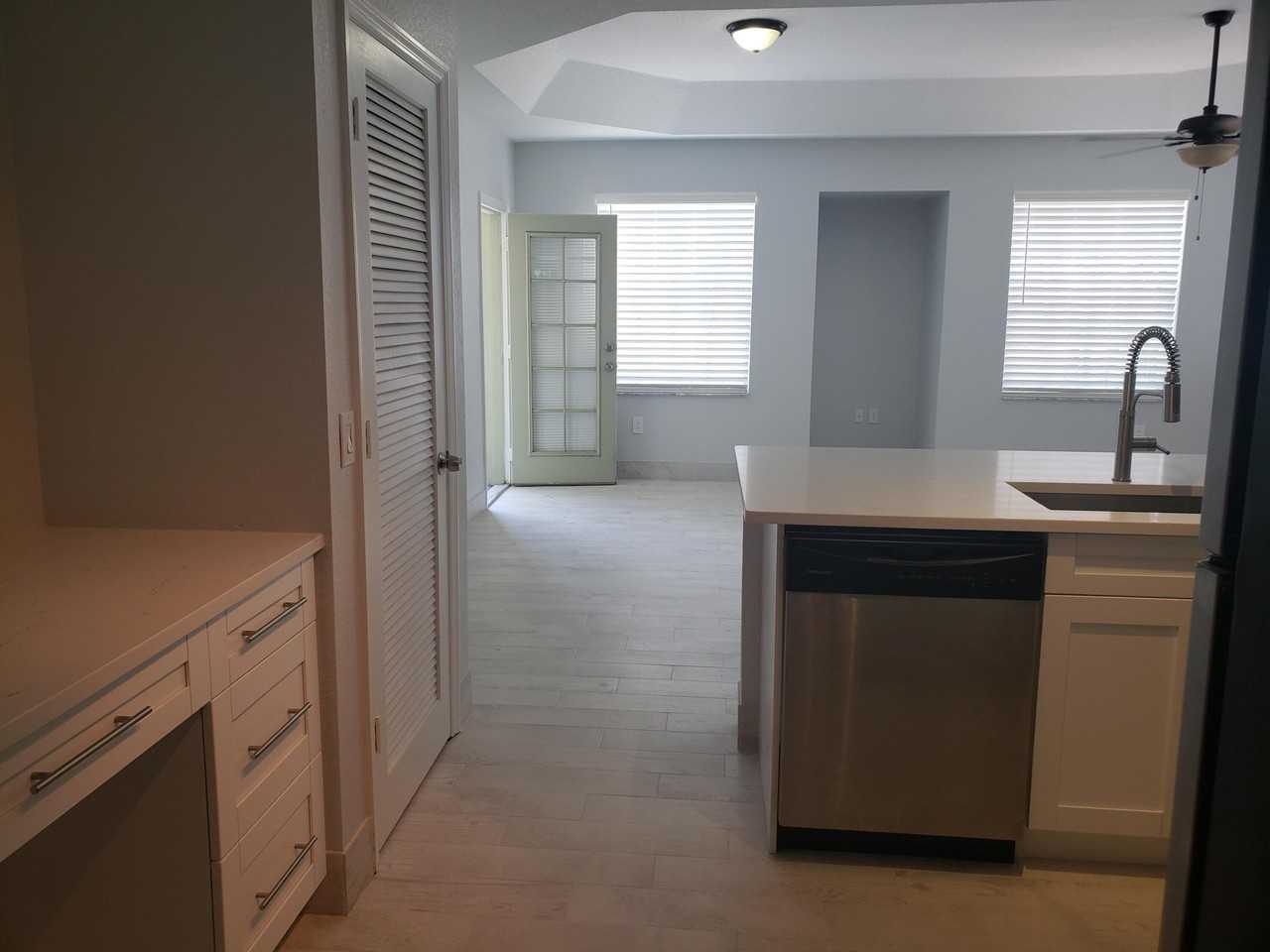 1005 Belmont Pl #1005 - Photo 7 of 30