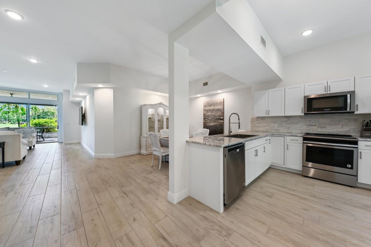 2864 Winding Oak Ln #A - Photo 2 of 25