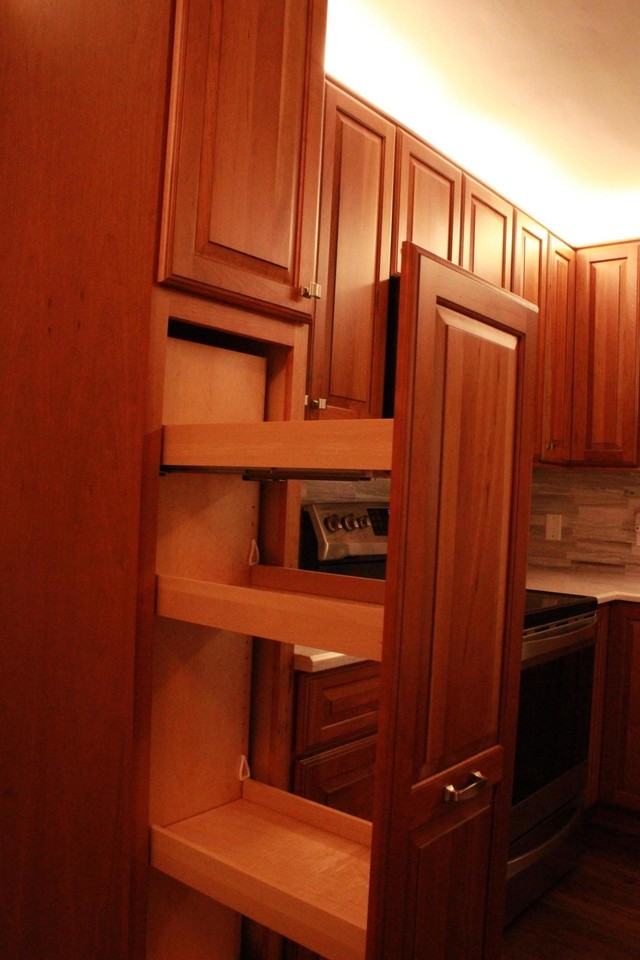 716 7th Ln - Photo 4 of 14