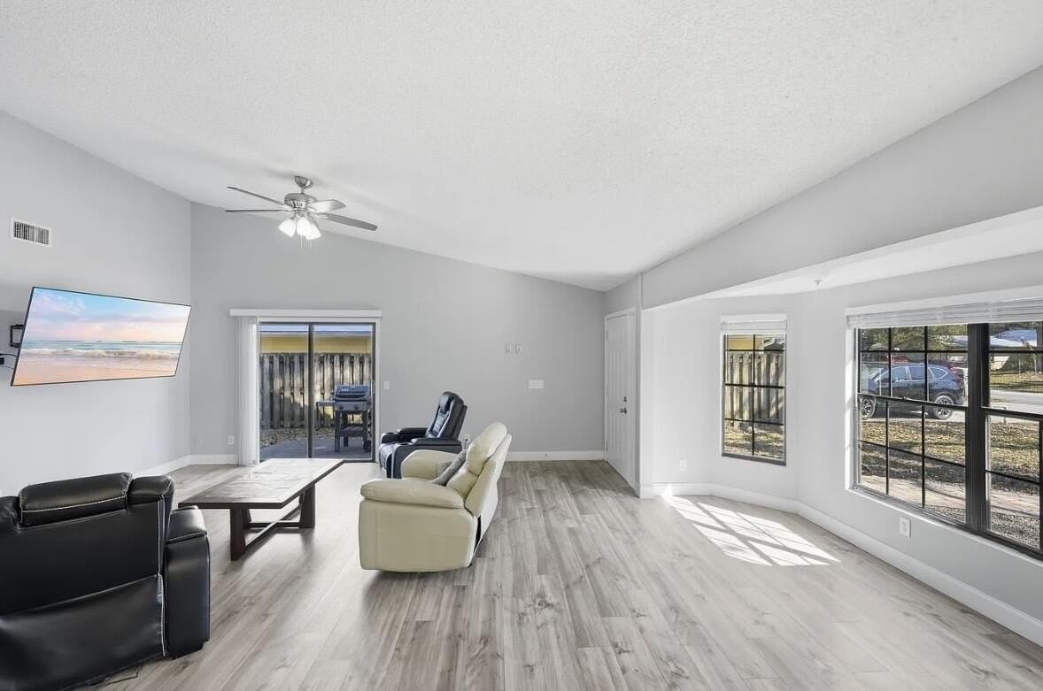 2890 1st Pl - Photo 6 of 24