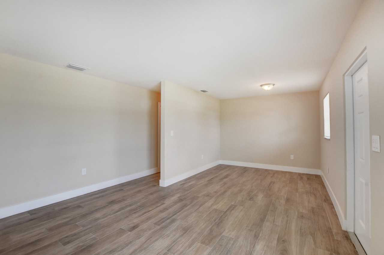 9188 Birmingham Dr - Photo 4 of 17