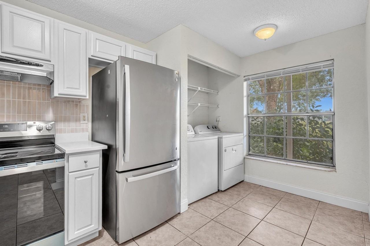 2510 Riverside Dr #2510 - Photo 5 of 50