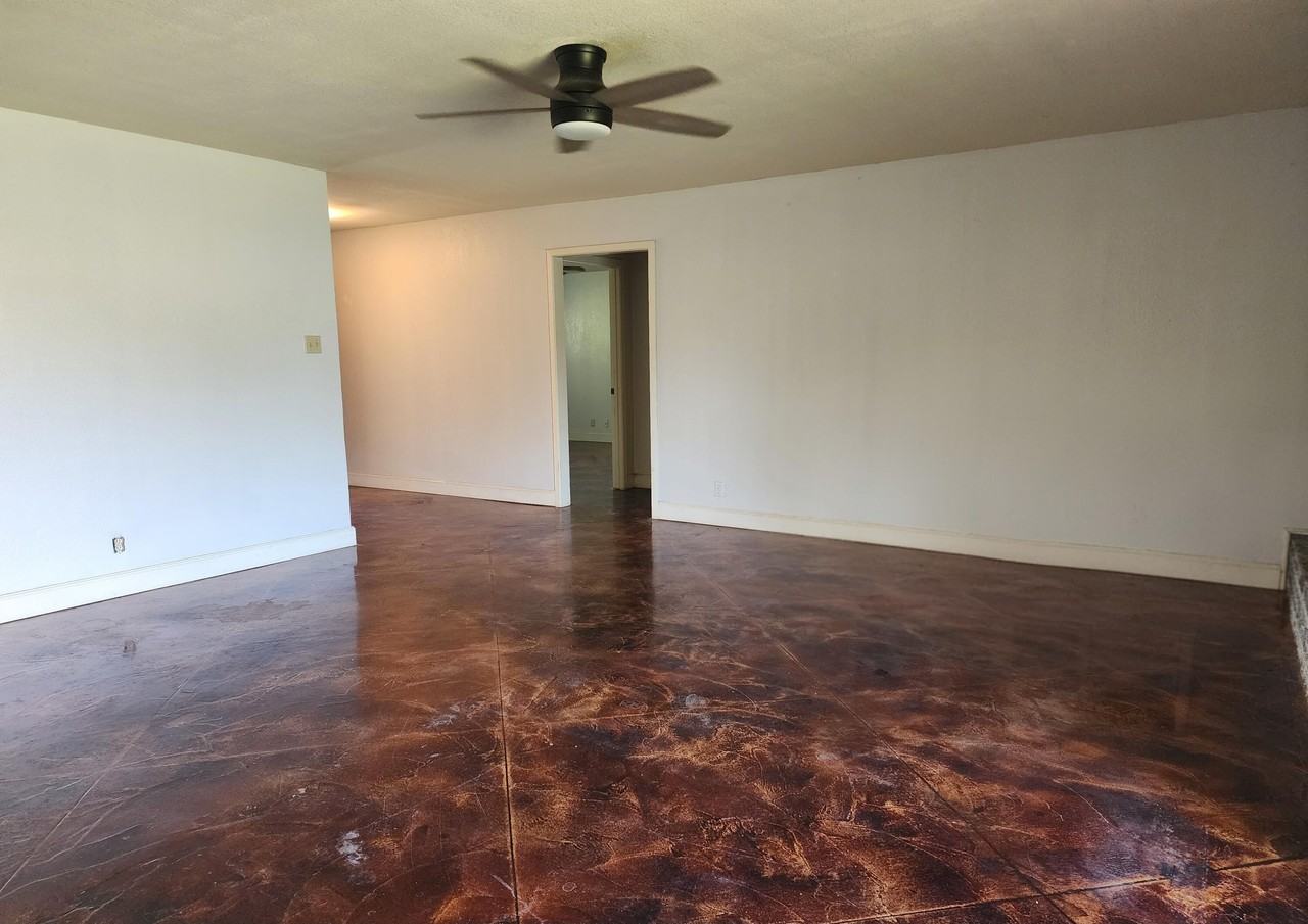3218 Canyon Creek Dr - Photo 3 of 14