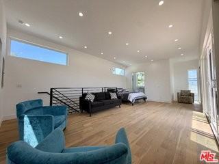 3989 1/2 Beethoven St #1-2 - Photo 7 of 8