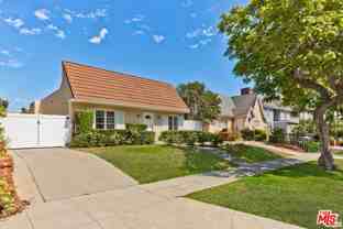 212 N Palm Dr - Photo 1 of 1