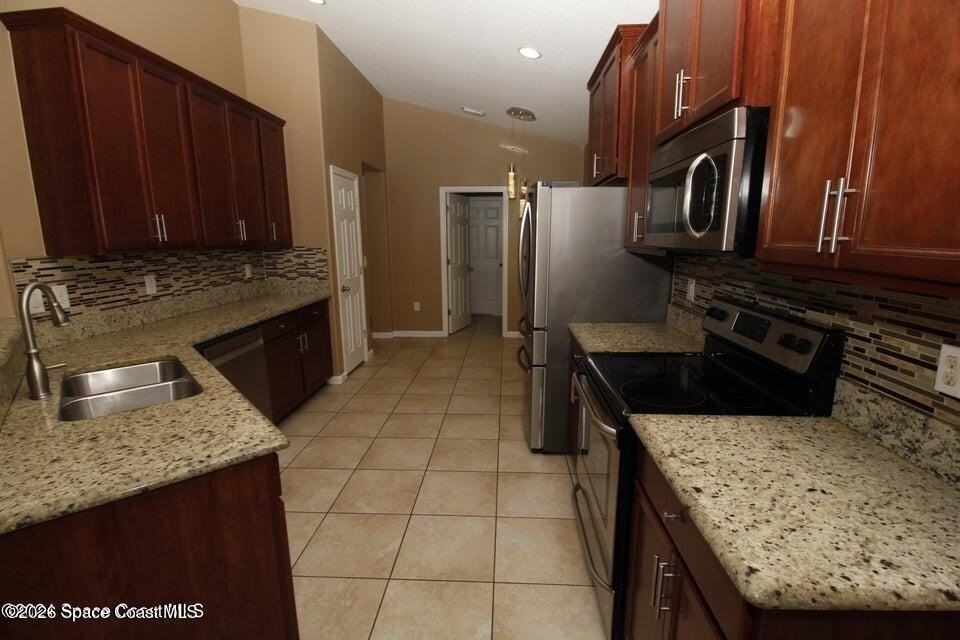 535 Trymore Dr Se - Photo 4 of 22