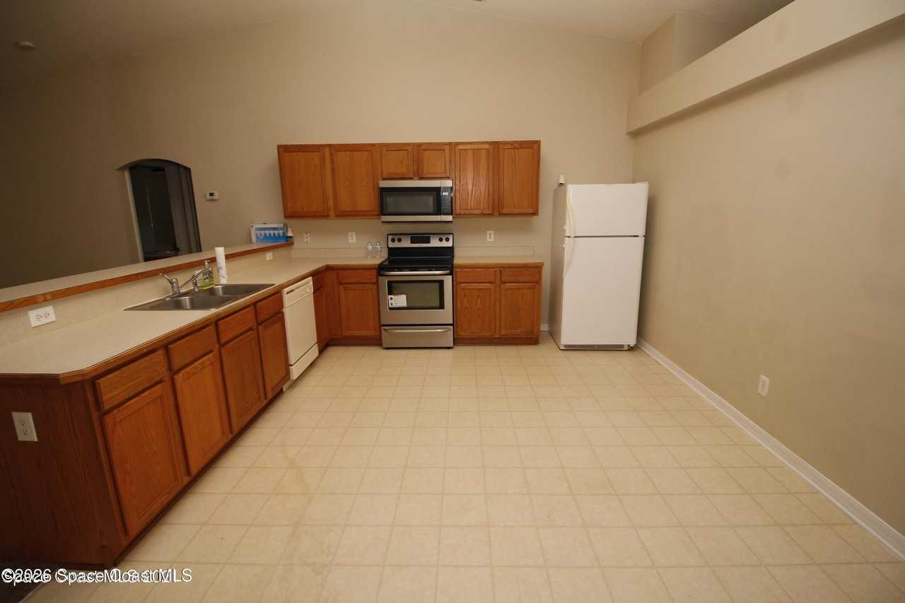1266 Buffing Cir Se - Photo 4 of 18