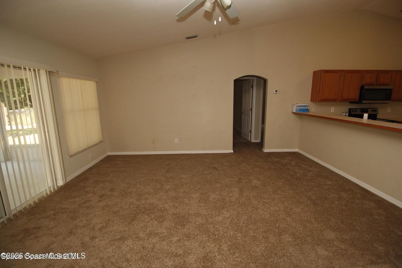 1266 Buffing Cir Se - Photo 5 of 18