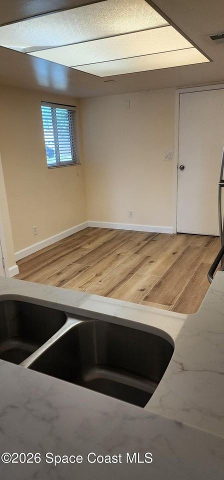 82 Emerald Ct - Photo 4 of 14