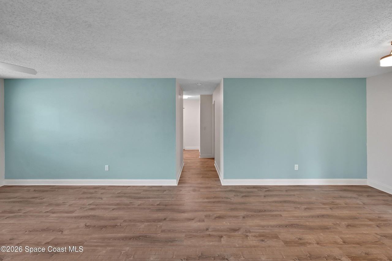 400 Calabria Ave Se - Photo 5 of 44