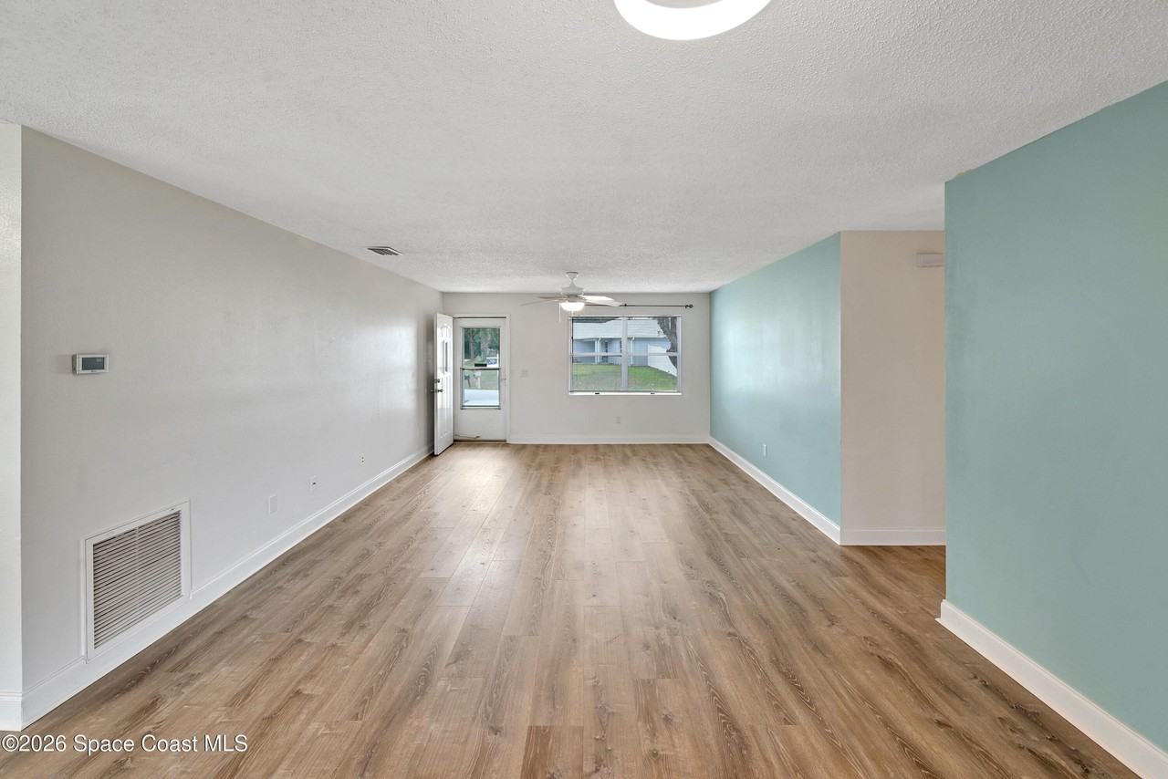 400 Calabria Ave Se - Photo 7 of 44