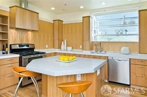 967 14th St - Photo 7 of 31