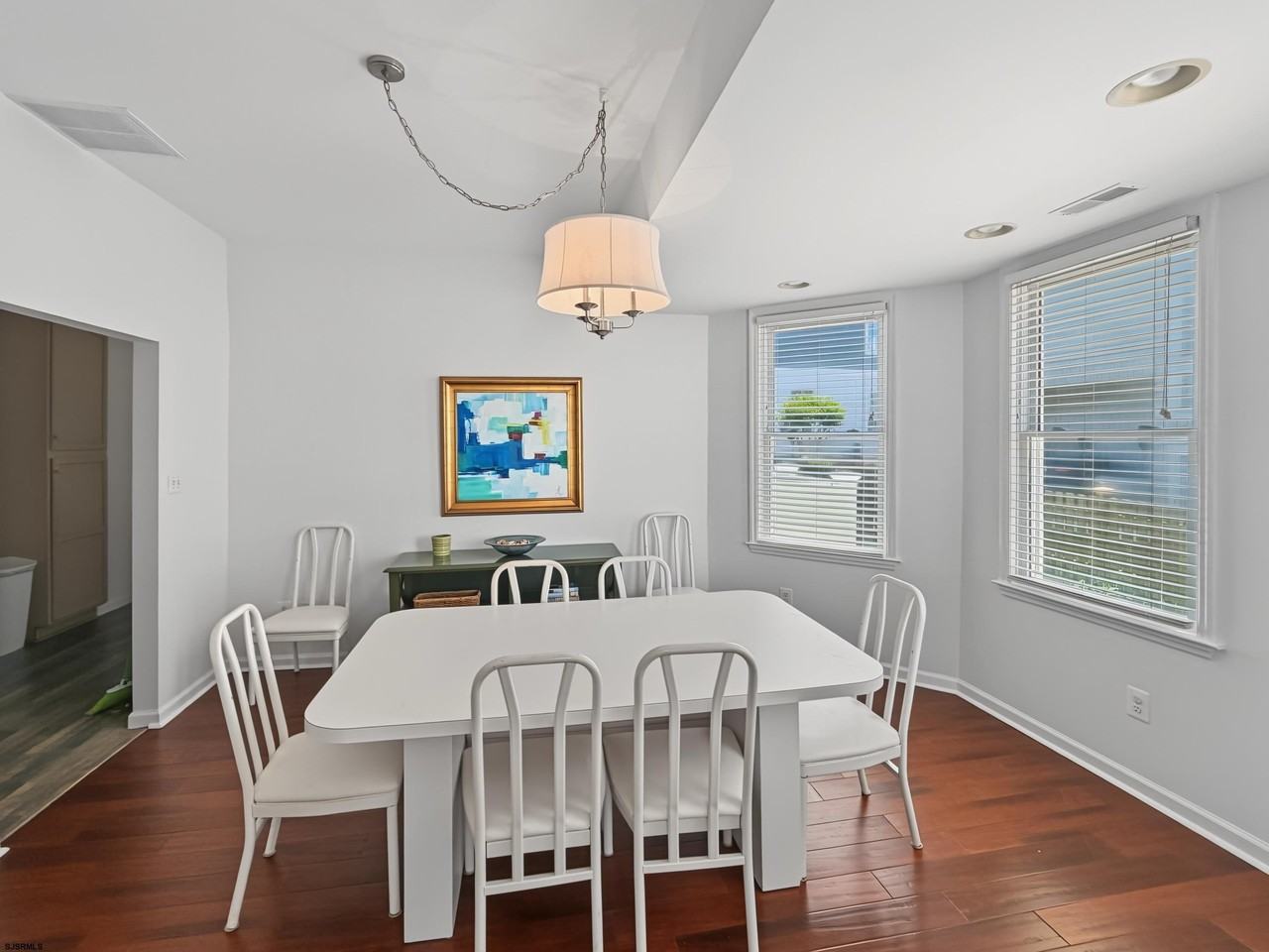 2502 Oberon Ave - Photo 4 of 13